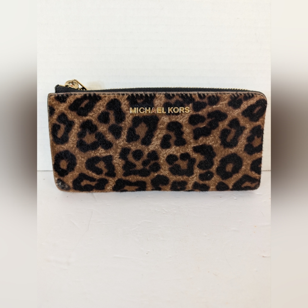 Michael Kors Wallet Animal Print Brown Leopard Print Zipper Closure